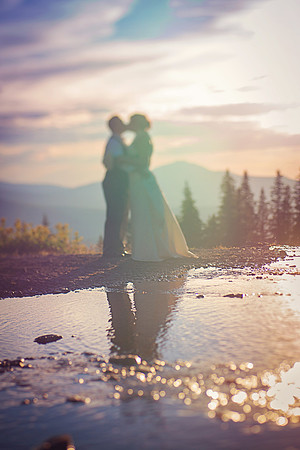Telluride, Colorado wedding at sunset by Captured by Karen Photography